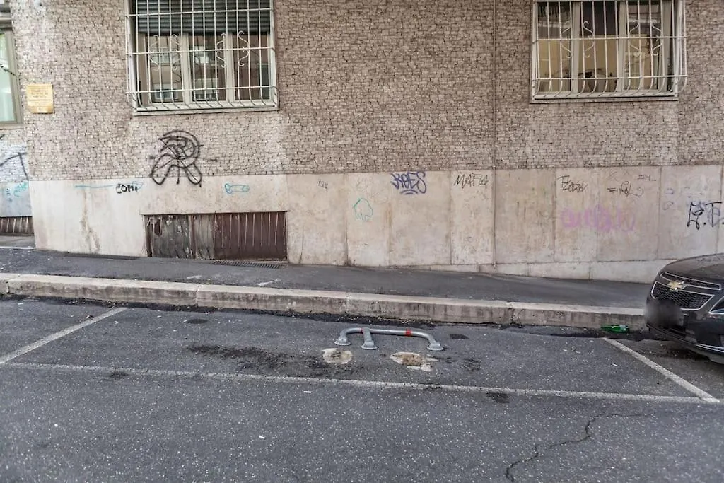 Domus 124, Elegant City Comfort With Parking Rome Italy