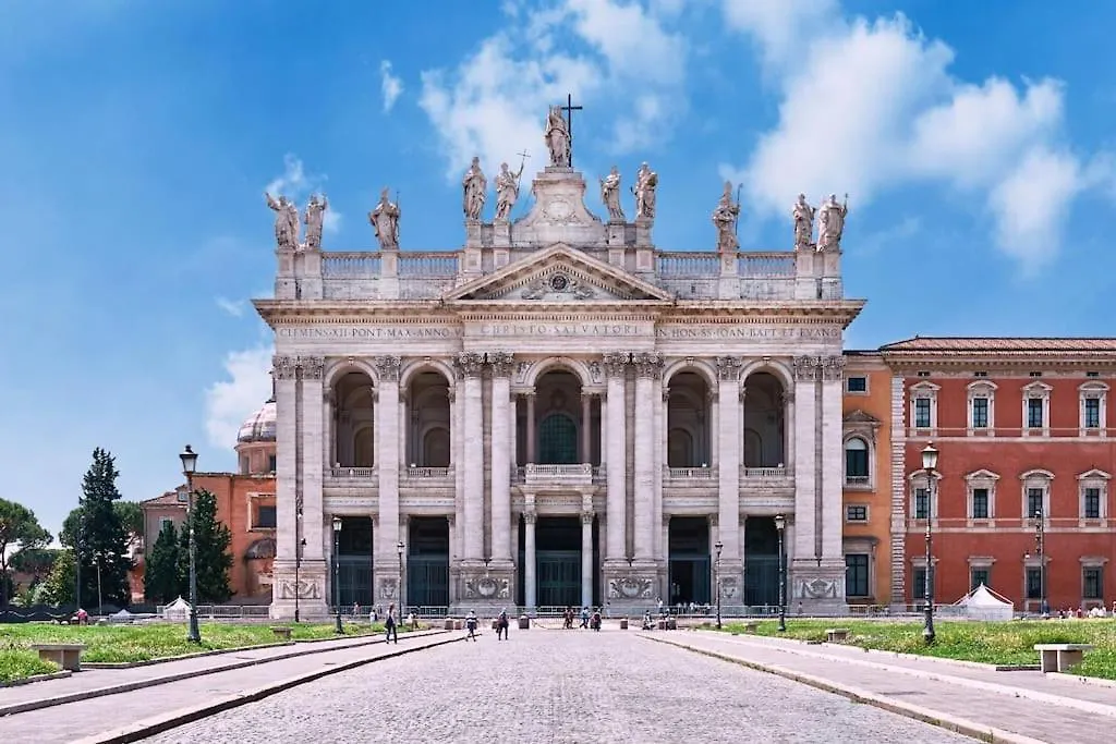 Domus 124, Elegant City Comfort With Parking Rome Apartment